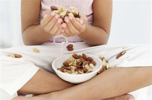 坚果姑娘爆料视频,揭秘娱乐圈幕后真相 第3张 坚果姑娘爆料视频,揭秘娱乐圈幕后真相 第3张